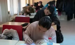 Gençlerin üniversite yolculuğunda Denizli Büyükşehir desteği
