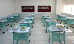 Ders kitapları dağıtılmaya başlandı