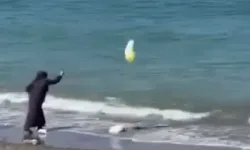 Düzce Akçakoca'da piknik sonrası çöplerini denize attılar