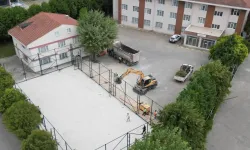 İnegöl'de Mediha Hayri Çelik Fen Lisesi'ne semt sahası