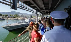 İzmir Büyükşehir'in gezileri emeklilere nefes oluyor