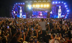 İzmir Enternasyonal Fuarı'nda Yıldız Tilbe rüzgarı esti