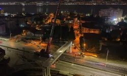 Kocaeli'de 80 tonluk tabliyeye tek seferde montaj