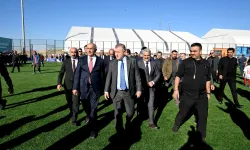 Bakan Bak'tan Malatya'da Melekbaba Spor Tesisine tam not