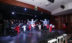 Bursa İnegöl'de Gençlik Korosu'ndan Cumhuriyet'e özel konser