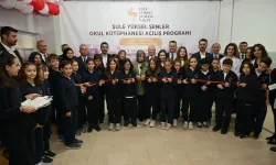 Bursa'da 23 Nisan Ortaokuluna yeni okul kütüphanesi açıldı