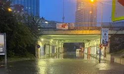 İstanbul'da sağanak mesaisi! 2 bin 518 ihbar, 8 bin personel sahada