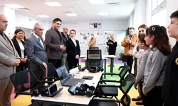 İzmir Aliağa'da geleceğin sınıfı açıldı