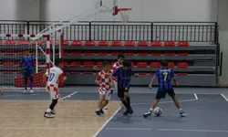 İzmir Çiğli'de cumhuriyet coşkusu sporla taçlandı