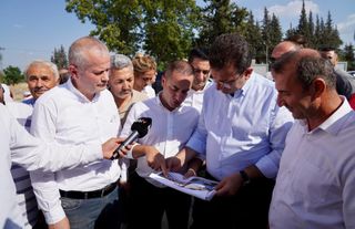 İBB çalışanlarından örnek davranış; Çikolota yerine Hatay'da okul!