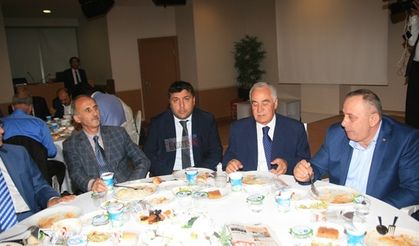 Demokrat Partililer iftarda buluştu...