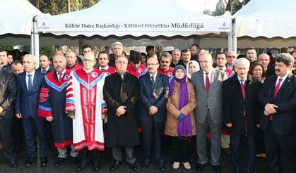 Mehmet Akif Ersoy Kabri Başında Anıldı