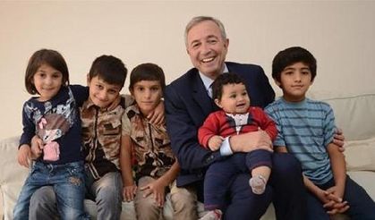 Turkish businessman opens houses to Syrian refugees