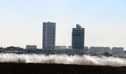 Yağmur yağmayınca buğday ve patates tarlaları sulanmaya başlandı