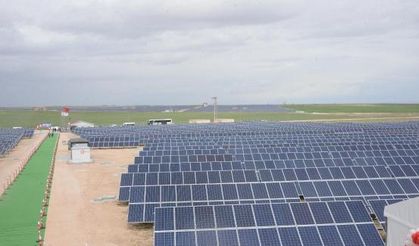 Türkiye'nin en büyük güneş eneji santrali Konya'da kuruldu