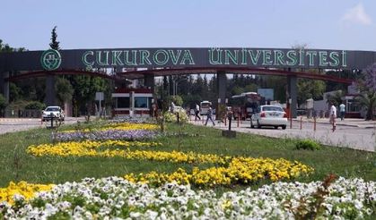 Çukurova Üniversitesi'nde 17 dekan istifa etti