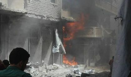 Rus uçakları İdlib'de pazar yerini vurdu: 15 ölü, 20 yaralı