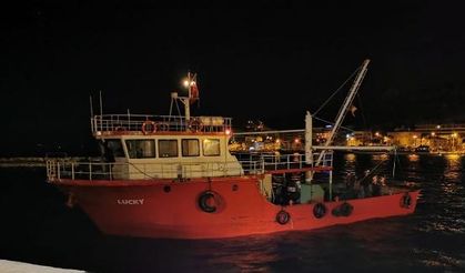 Balıkçı teknesinde 125 göçmen yakalandı 