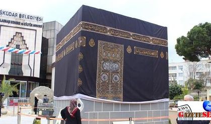 "Replica Mecca" in Istanbul raises eyebrows
