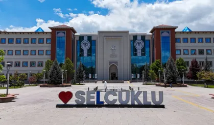 Selçuklu'nun sembol mekanları yeşil beyazla donatıldı