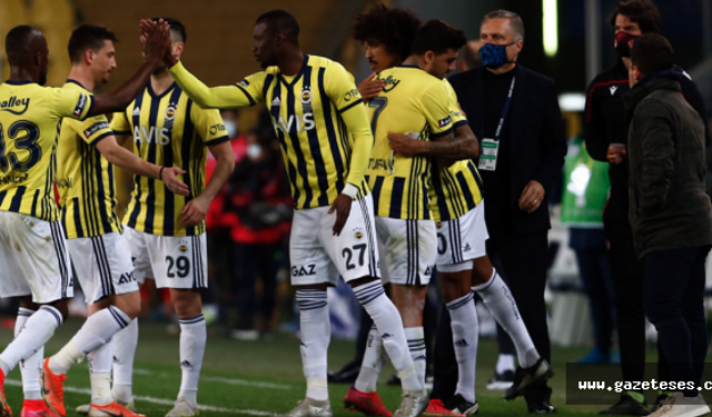 Fenerbahçe Kasımpaşa'yı 3-2 yenerek puanını 72'ye yükseltti