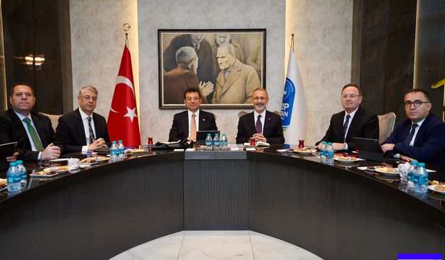 İmamoğlu'ndan Eyüpsultan Belediye Başkanı Özmen'e: Hizmet Farkı Yaratmamız lazım