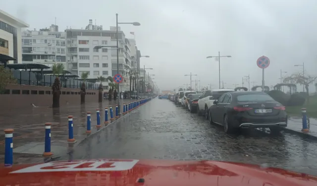 İzmir'de sel tehlikesi... 850 personel ve 640 araçla sahada