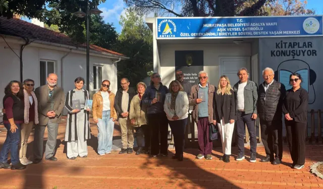 Yazar ve şairler gönüllü okuyucu oldu