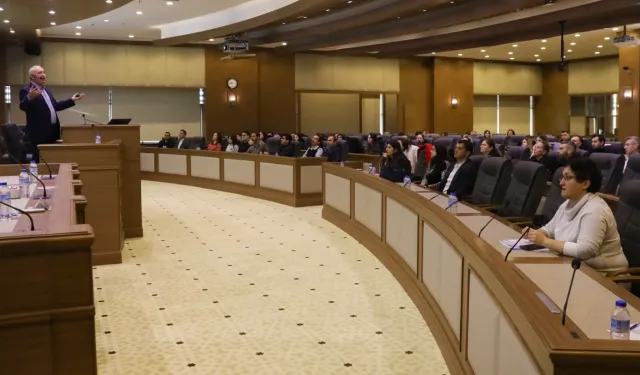 Bursa Büyükşehir'de hizmet içi 'kıdem ve ihbar tazminatı' eğitimi