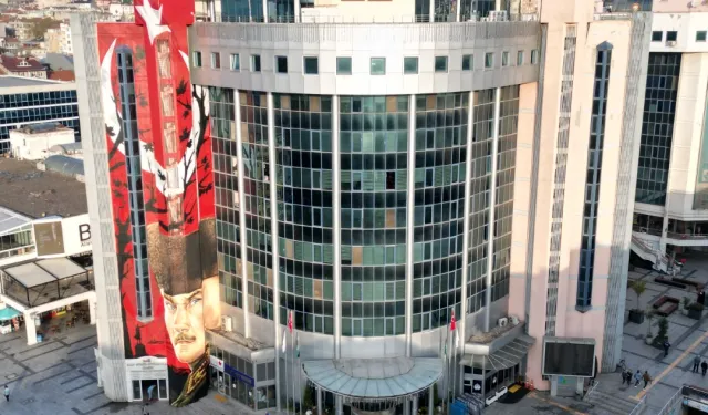 İzmit Belediyesi'nden 'kaçak yapı-seçim ofisi' tartışmasına net açıklama