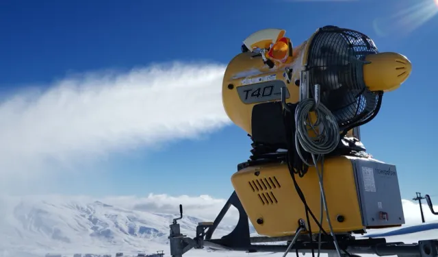 Kayseri Erciyes suni karla yeni sezona hazırlanıyor