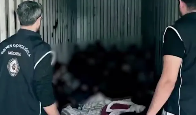 Mersin Limanı'nda konteynerde 44 düzensiz göçmen yakalandı