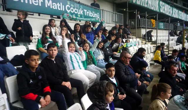 Osmangazili çocuklar Bursaspor coşkusunu tribünde yaşadı