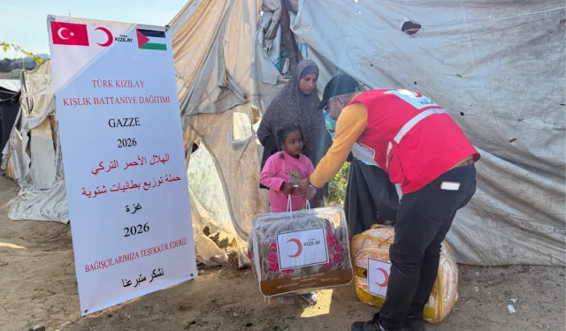 Kızılay Gazze için sıcak yardım hızını kesmiyor