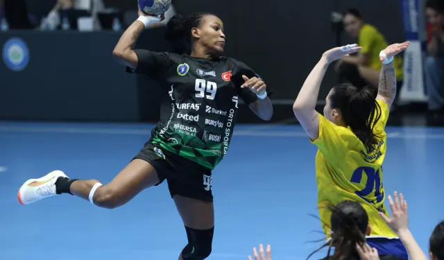 Bursa Büyükşehir Kadınlar Hentbol'de sezonu zirvede tamamladı