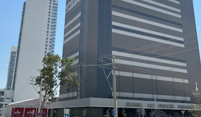 İzmir Büyükşehir açıkladı... Smyrna Otoparkı geçici olarak kepenk indirdi!