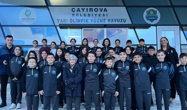 Kocaeli Çayırovalı yüzücüler, madalyalara doyamadı