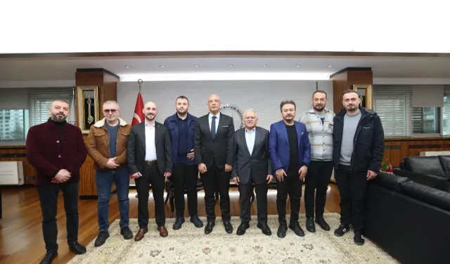 Memduh Büyükkılıç'a ziyaretçi akını