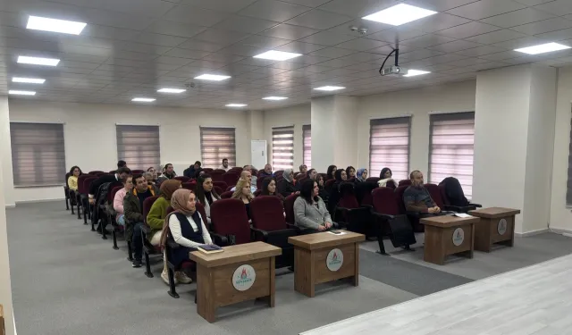 Nevşehir Belediyesi personeline 'resmi yazışma' eğitimi