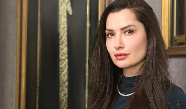 Hacer Özlem Çiçek'ten yeni kitap 'Vakti Gelenin Yolu'