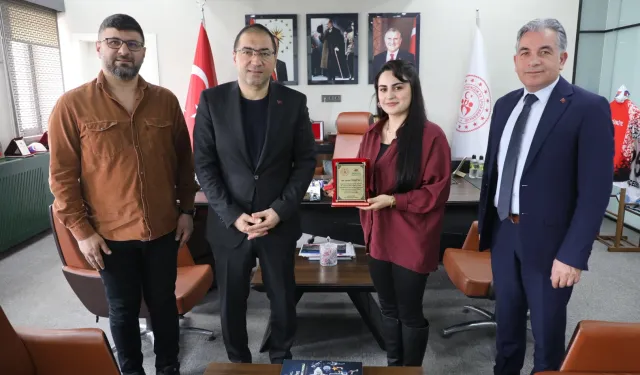 Ağrı'da Müdür Çelebi, genç yetenek Lavin Türfent'i ağırladı