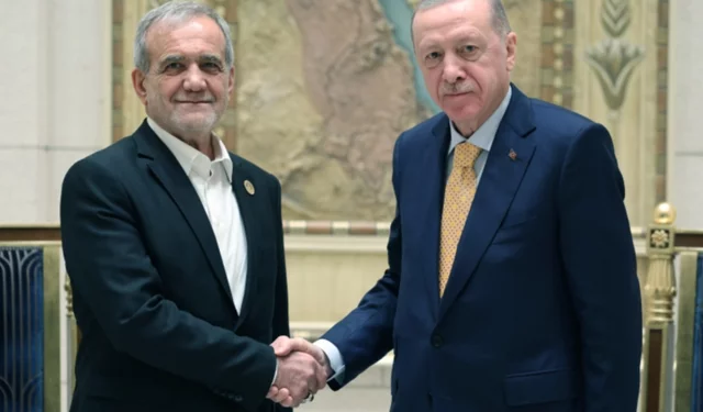 Cumhurbaşkanı Erdoğan, İranlı mevkidaşıyla görüştü