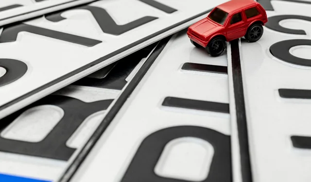 Plaka karmaşasına son! Hatalı plakalar ücretsiz değiştirilecek