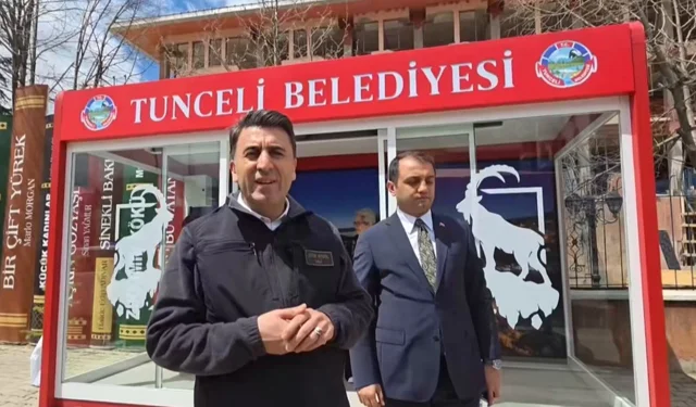 Tunceli'de duraklar yenileniyor