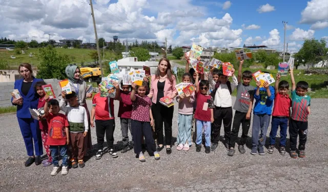 'Masal Sandığı' projesiyle kitaplar çocuklara ulaştırıldı
