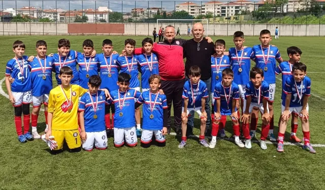 Edirne U12'de şampiyonu Keşan Genç Ordu oldu