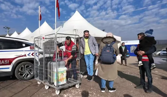 İçişleri'nden 'geri dönüş' iddialarına yanıt... 1,4 milyon Suriyeli ülkesine döndü