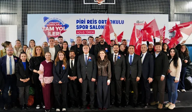 İstanbul Ataşehir'de okul bahçesine modern spor salonu