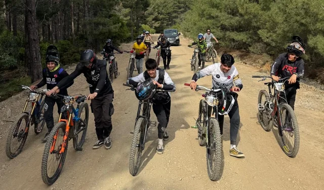 İzmir'de yeni parkurda adrenalin dolu festival