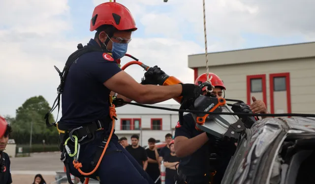 Sakarya'da geleceğin ateş savaşçıları nefes kesti